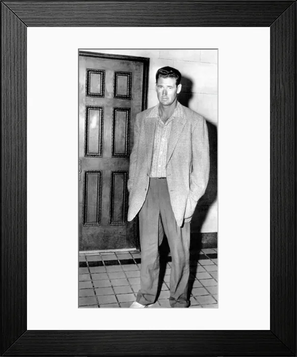 Framed Print : Ted Williams outside a Miami court room after his divorce from wife Doris Soule Williams. May 9, 1955. CSU Archives Courtesy Everett Collection Framed Print : Ted Williams outside a Miami court room after his divorce from wife Doris Soule Williams. May 9, 1955. CSU Archives Courtesy Everett Collection