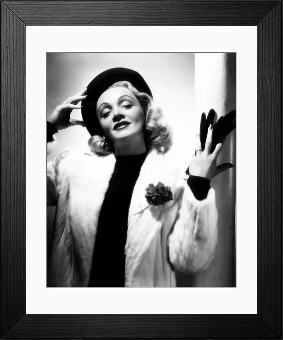 Framed Print : Marlene Dietrich, ca. early 1940s Framed Print : Marlene Dietrich, ca. early 1940s