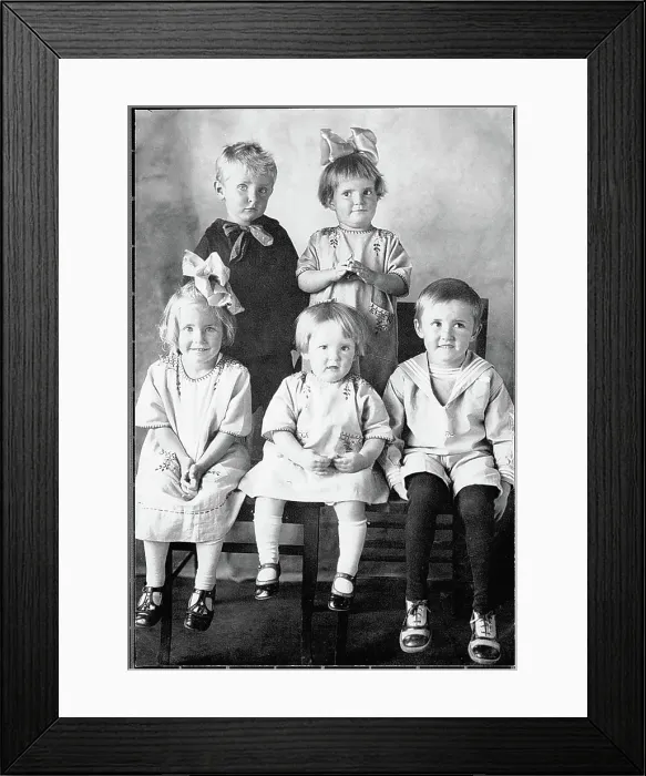 Framed Print : EV1168 - KIDS. Courtesy: CSU Archives / Everett Collection Framed Print : EV1168 - KIDS. Courtesy: CSU Archives / Everett Collection