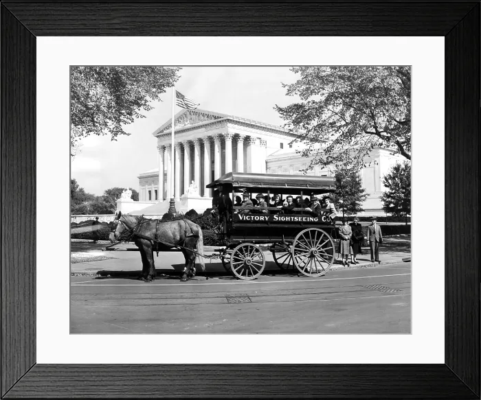 Framed Print : EV1996 - James J. Grace, sightseeing guide in Washington D.c. since 1897, circa 1942. Courtesy: CSU Archives  /  Everett Collection