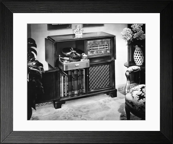 Framed Print : EV1897 - Philco Radio phonograph with AM and FM radio and turntable, 1951. Courtesy: CSU Archives / Everett Collection Framed Print : EV1897 - Philco Radio phonograph with AM and FM radio and turntable, 1951. Courtesy: CSU Archives / Everett Collection