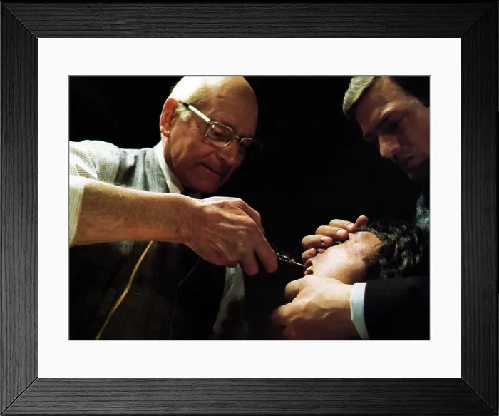 Framed Print : MARATHON MAN, Laurence Olivier, Dustin Hoffman, 1976