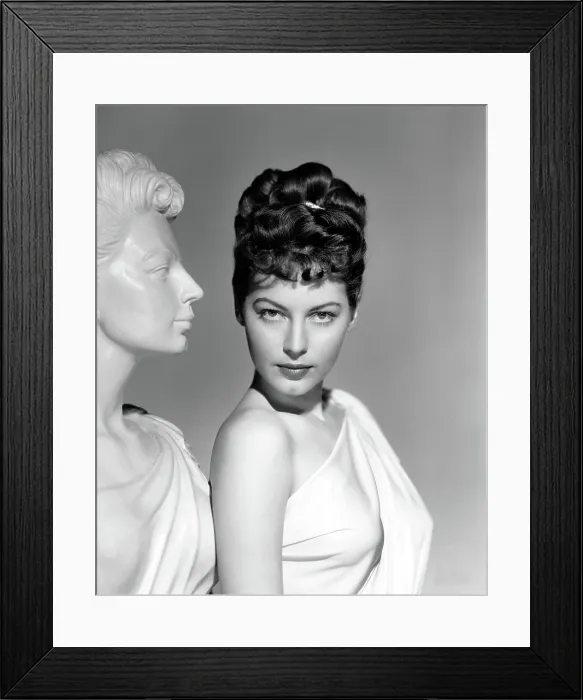 Framed Print : ONE TOUCH OF VENUS, Ava Gardner, portrait with Greek statue, 1948 Framed Print : ONE TOUCH OF VENUS, Ava Gardner, portrait with Greek statue, 1948