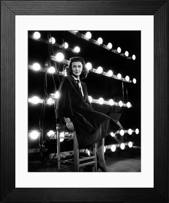 Framed Print : Betsy Blair, publicity photo for MARTY, 1955 Framed Print : Betsy Blair, publicity photo for MARTY, 1955
