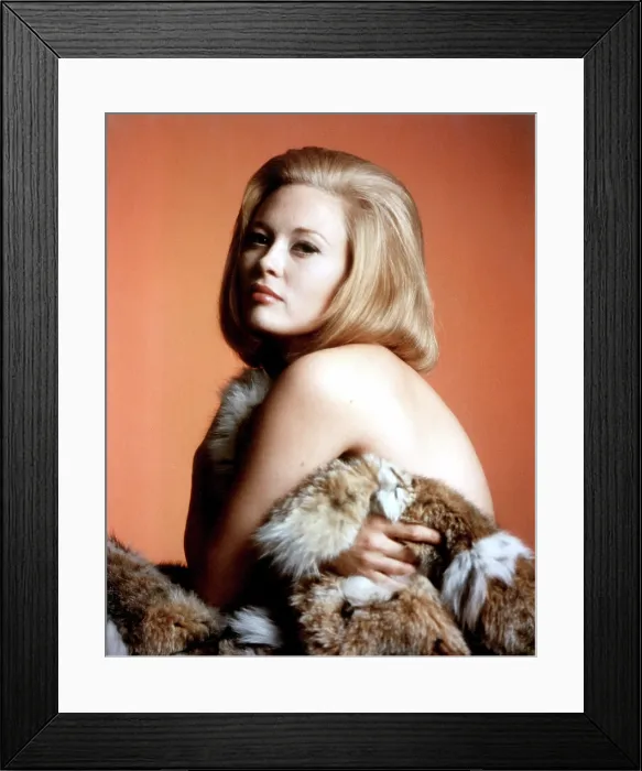 Framed Print : Faye Dunaway, c. 1960s