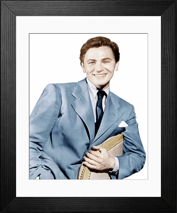Framed Print : John Garfield, Warner Brothers portrait, ca. early 1940s Framed Print : John Garfield, Warner Brothers portrait, ca. early 1940s