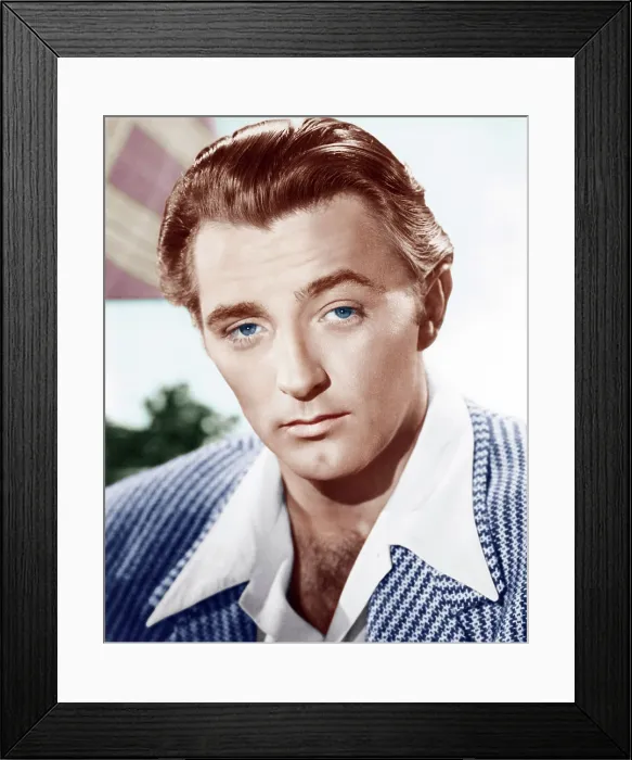 Framed Print : Robert Mitchum. ca. late 1940s Framed Print : Robert Mitchum. ca. late 1940s