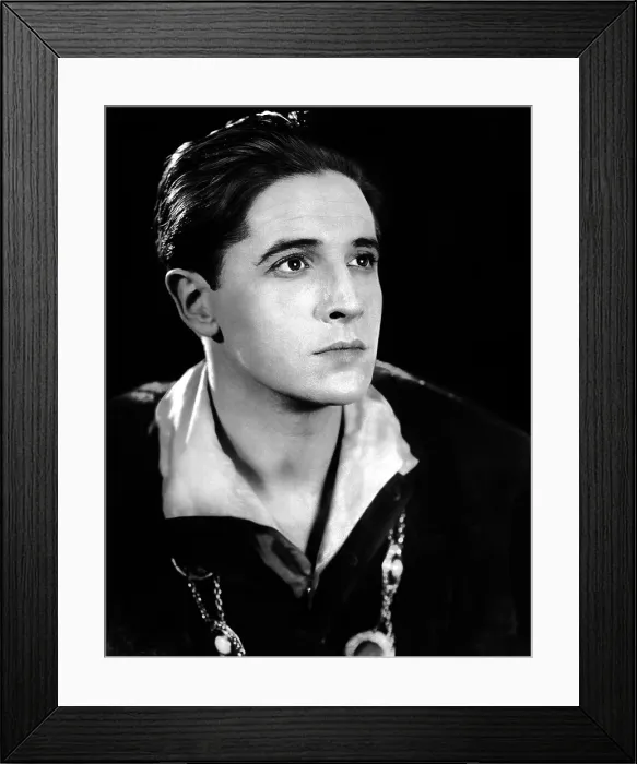Framed Print : IVOR NOVELLO Framed Print : IVOR NOVELLO