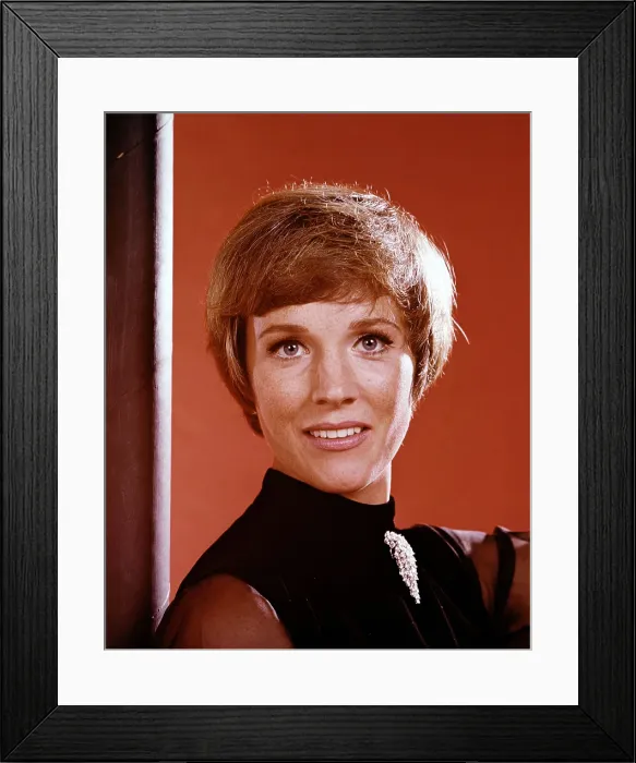 Framed Print : Julie Andrews, late 1960s Framed Print : Julie Andrews, late 1960s