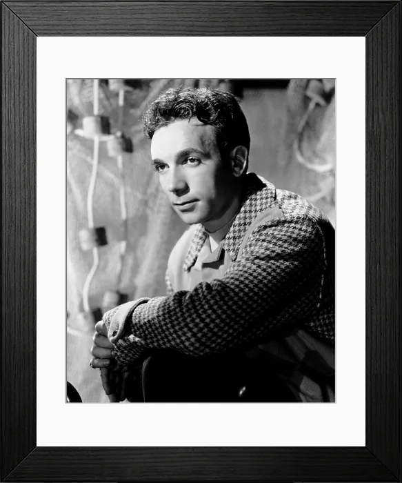 Framed Print : Dane Clark, ca. mid-1940s Framed Print : Dane Clark, ca. mid-1940s
