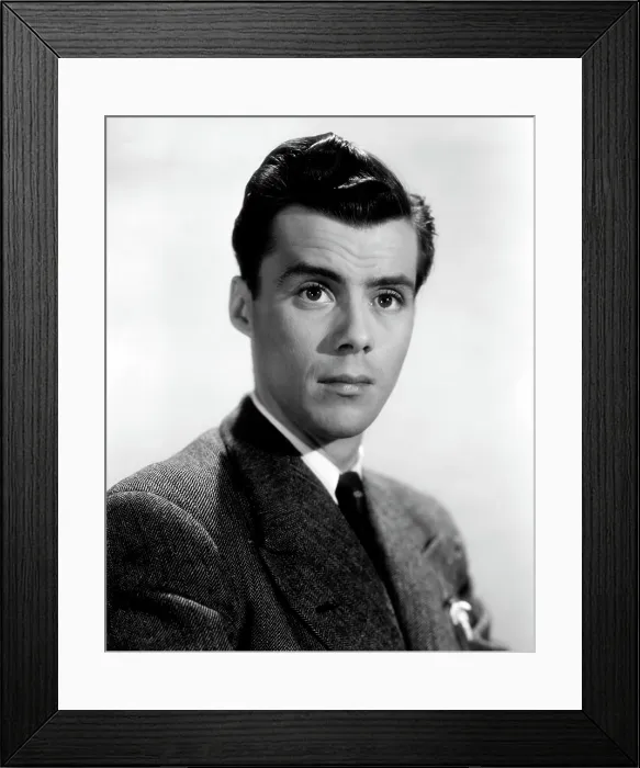 Framed Print : Dirk Bogarde, 1949 Framed Print : Dirk Bogarde, 1949