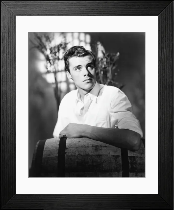 Framed Print : Dirk Bogarde, 1949 Framed Print : Dirk Bogarde, 1949