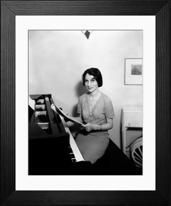 Framed Print : Agnes Moorehead, ca. 1930