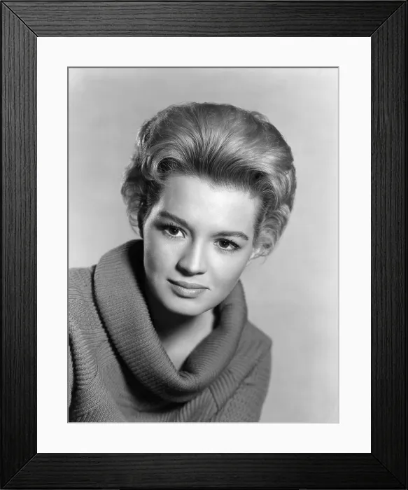 Framed Print : Angie Dickinson, ca. 1960 Framed Print : Angie Dickinson, ca. 1960
