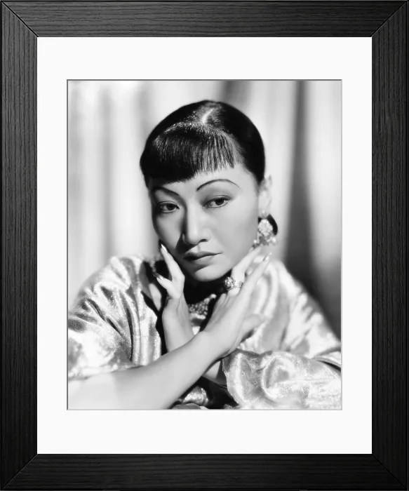 Framed Print : Anna May Wong, Paramount portrait, 1937 Framed Print : Anna May Wong, Paramount portrait, 1937
