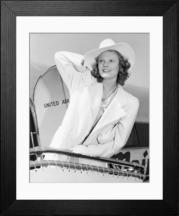 Framed Print : Anna Neagle, 1940 Framed Print : Anna Neagle, 1940