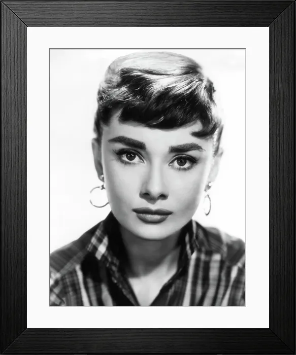 Framed Print : Audrey Hepburn, 1954 Framed Print : Audrey Hepburn, 1954