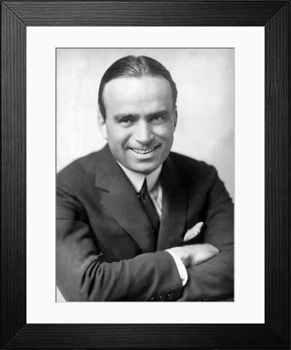 Framed Print : Douglas Fairbanks, Sr. ca. 1919 Framed Print : Douglas Fairbanks, Sr. ca. 1919