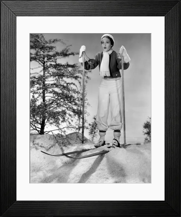 Framed Print : Dorothy Lamour, 1936 Framed Print : Dorothy Lamour, 1936