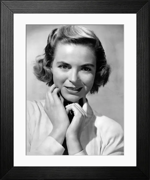 Framed Print : Dorothy McGuire, 1945 Framed Print : Dorothy McGuire, 1945