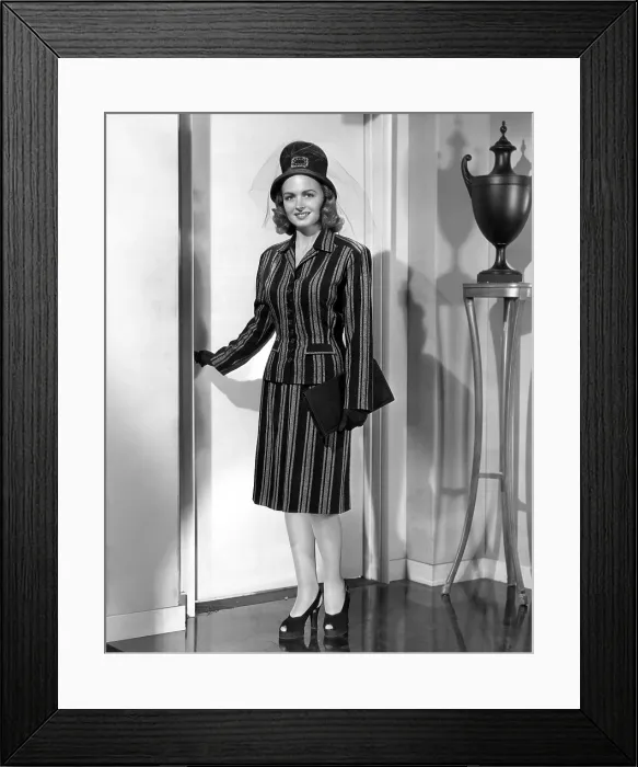 Framed Print : Donna Reed, 1945