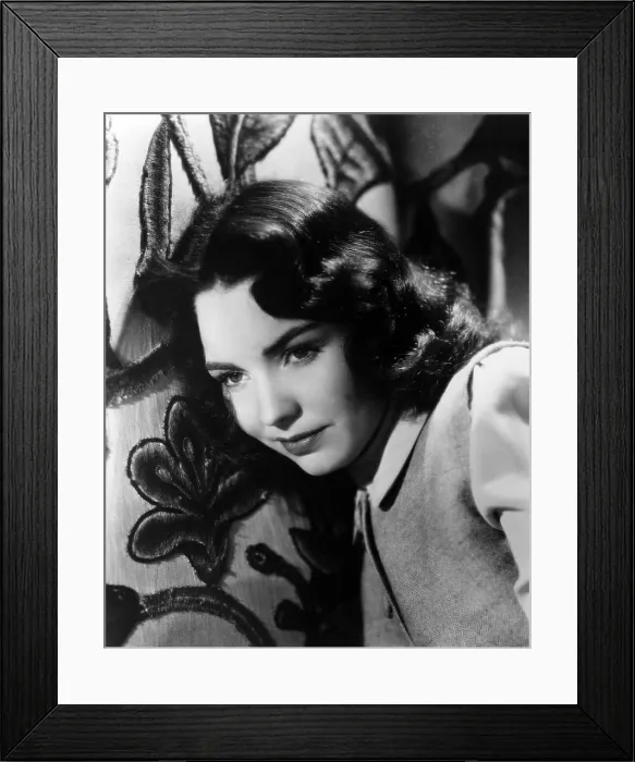 Framed Print : Jennifer Jones, late 1940s Framed Print : Jennifer Jones, late 1940s