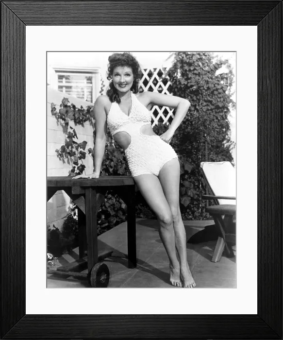 Framed Print : Jean Parker, ca late 1940s Framed Print : Jean Parker, ca late 1940s