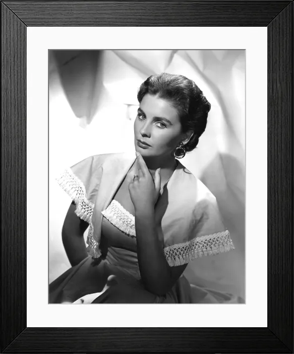Framed Print : JEAN SIMMONS, portrait Framed Print : JEAN SIMMONS, portrait