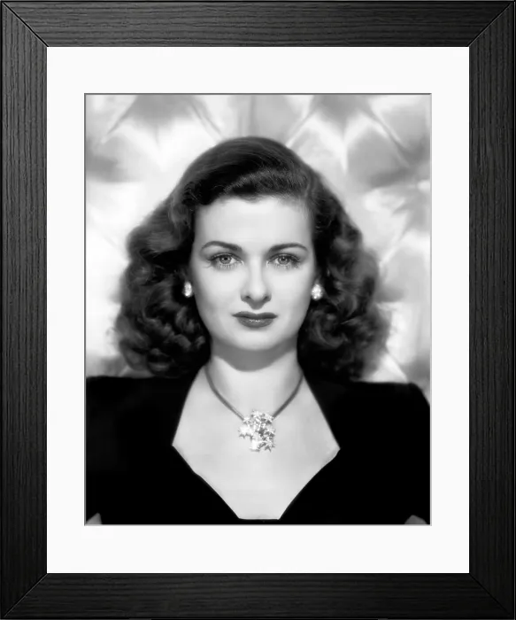 Framed Print : JOAN BENNETT, portrait Framed Print : JOAN BENNETT, portrait