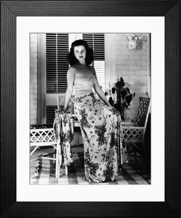 Framed Print : Joan Bennett, mid 1940s Framed Print : Joan Bennett, mid 1940s