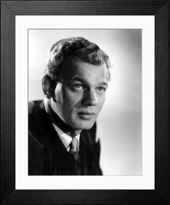 Framed Print : JOSEPH COTTEN, RKO Radio Pictures, early 1940s Framed Print : JOSEPH COTTEN, RKO Radio Pictures, early 1940s