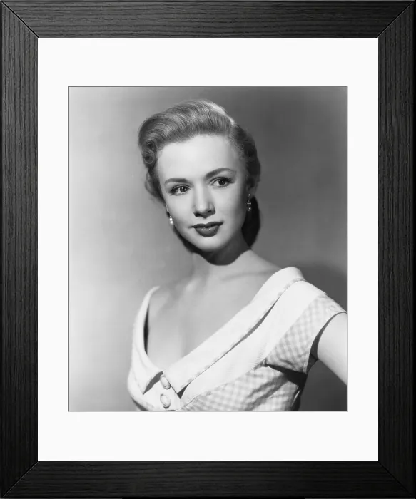 Framed Print : Piper Laurie, 1954 Framed Print : Piper Laurie, 1954