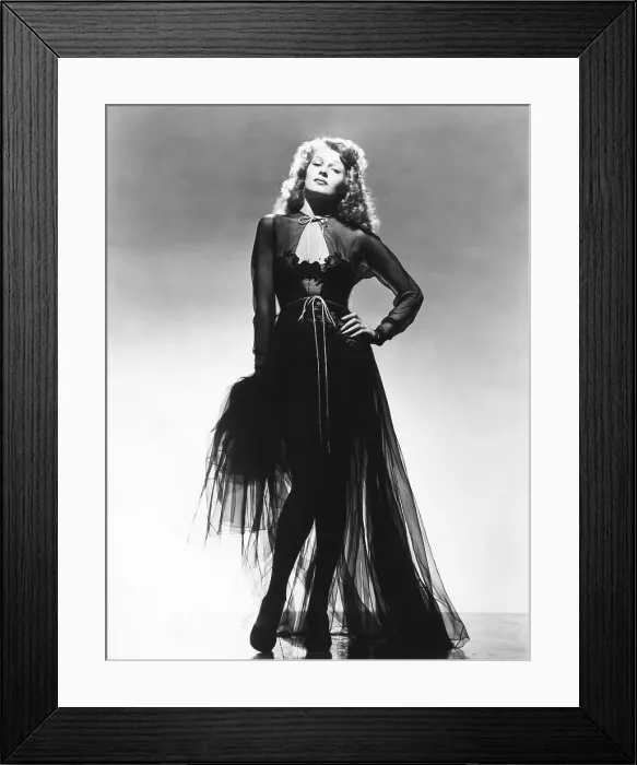 Framed Print : Rita Hayworth, Columbia portrait, 1942 Framed Print : Rita Hayworth, Columbia portrait, 1942