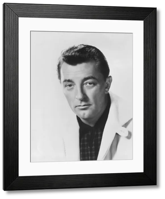 Framed Print : Robert Mitchum, mid 1950s Framed Print : Robert Mitchum, mid 1950s
