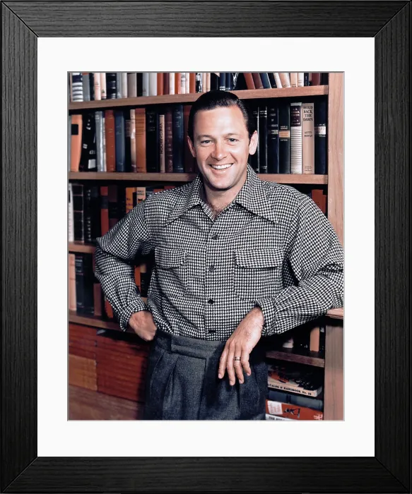 Framed Print : WILLIAM HOLDEN Framed Print : WILLIAM HOLDEN