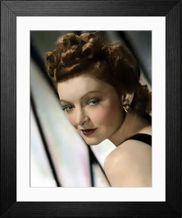 Framed Print : MYRNA LOY, MGM, 1940s Framed Print : MYRNA LOY, MGM, 1940s