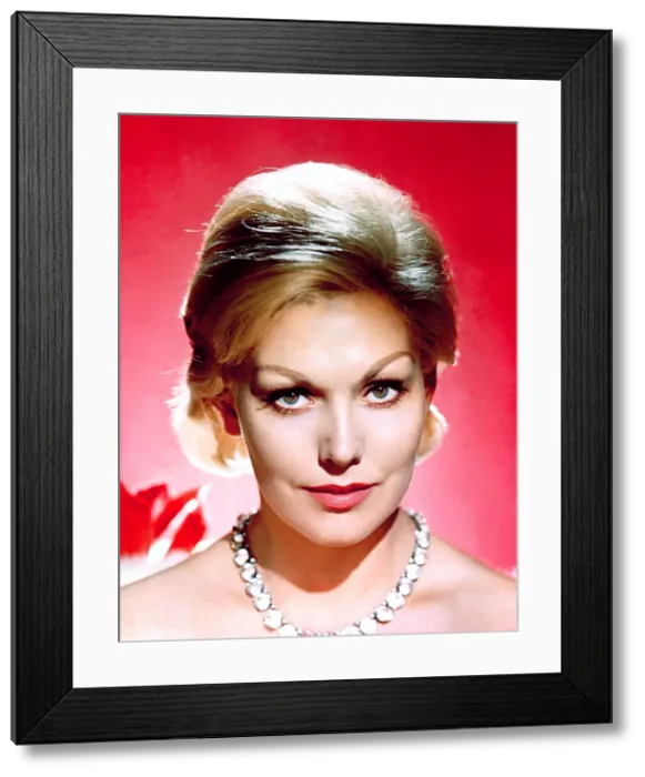 Framed Print : Kim Novak, 1960s Framed Print : Kim Novak, 1960s