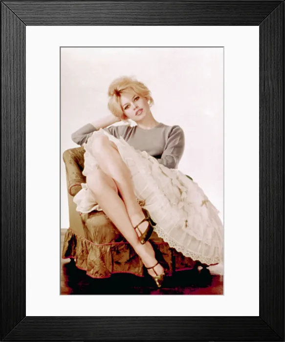 Framed Print : Brigitte Bardot, 1960s Framed Print : Brigitte Bardot, 1960s