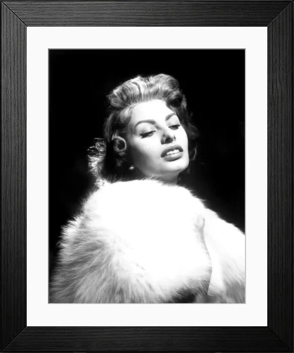Framed Print : SOPHIA LOREN, portrait, circa 1957