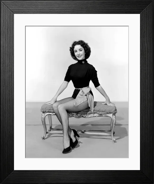 Framed Print : Elizabeth Taylor, 1952