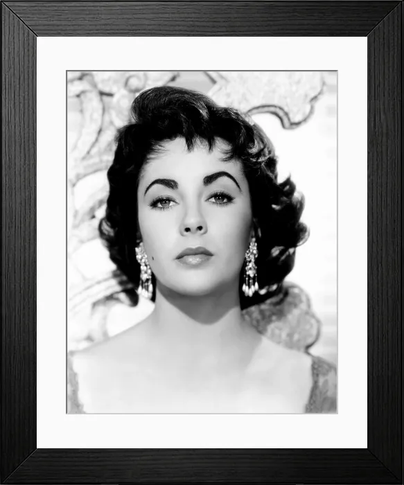 Framed Print : Elizabeth Taylor, 1953 Framed Print : Elizabeth Taylor, 1953