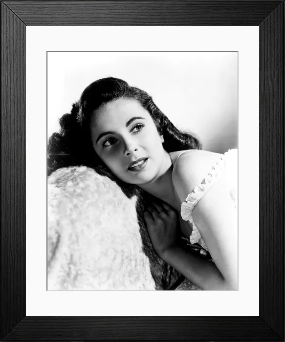 Framed Print : Elizabeth Taylor, ca. 1947