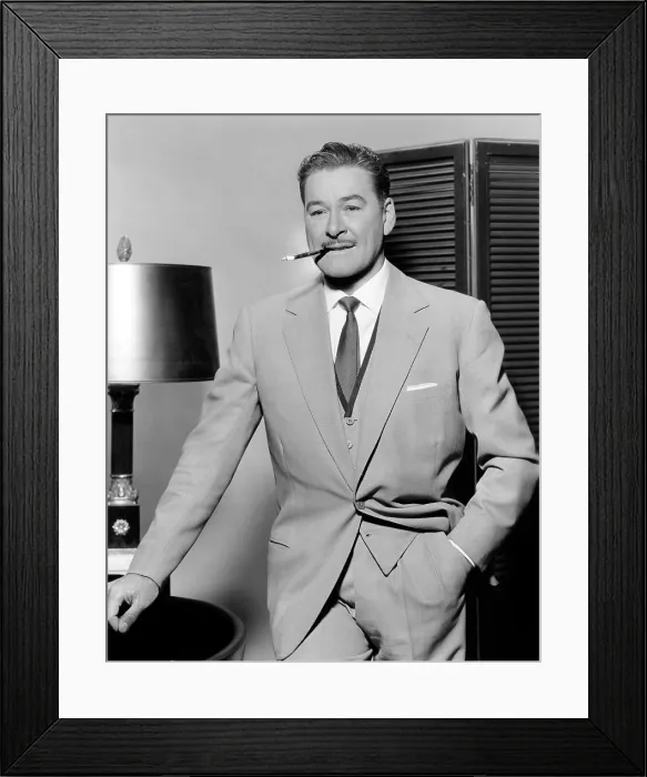 Framed Print : ERROL FLYNN, 1950s Framed Print : ERROL FLYNN, 1950s