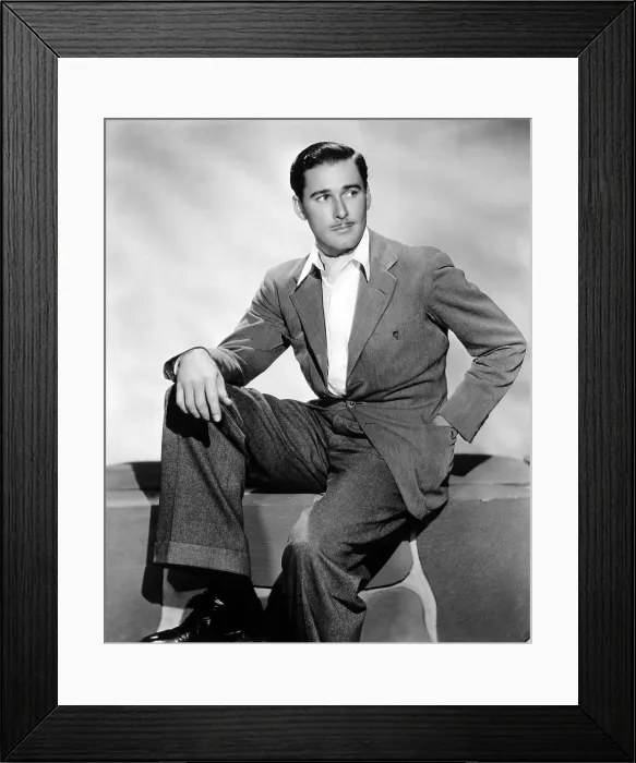 Framed Print : ERROL FLYNN, 1930s Framed Print : ERROL FLYNN, 1930s