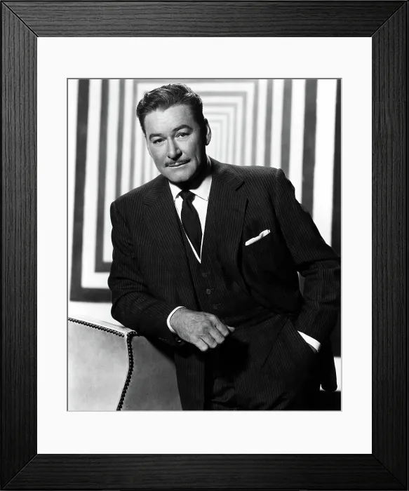 Framed Print : ERROL FLYNN, 1950s Framed Print : ERROL FLYNN, 1950s