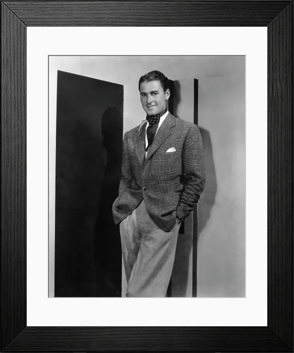 Framed Print : Errol Flynn, ca. 1935 Framed Print : Errol Flynn, ca. 1935