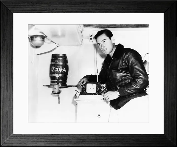 Framed Print : Errol Flynn shipboard, 1940s