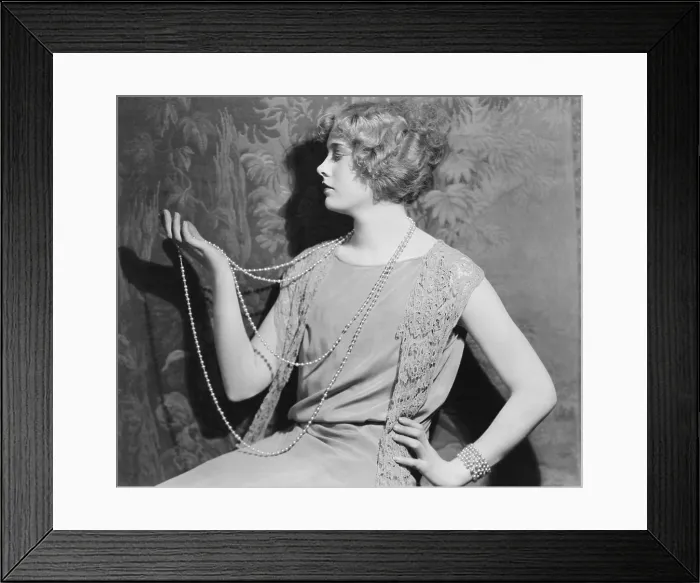Framed Print : Esther Ralston, 1923 Framed Print : Esther Ralston, 1923