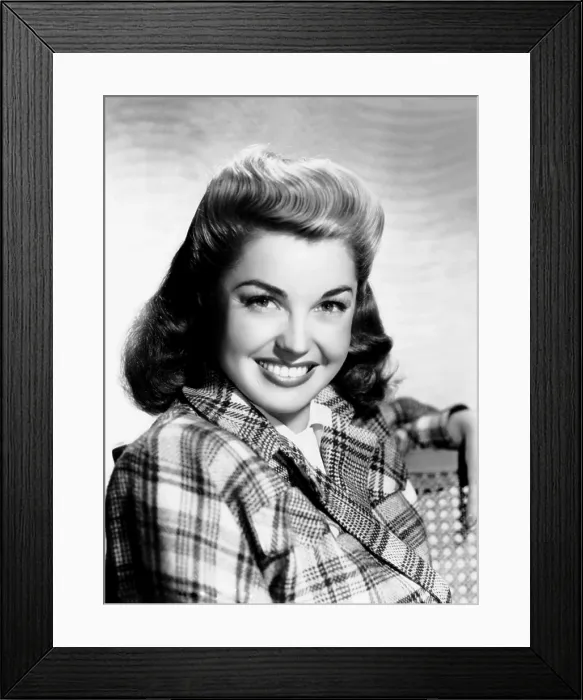 Framed Print : Esther Williams, ca. mid-1940s Framed Print : Esther Williams, ca. mid-1940s