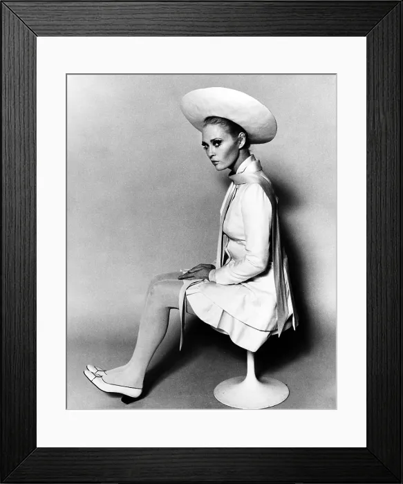 Framed Print : Faye Dunaway, portrait ca. 1960s